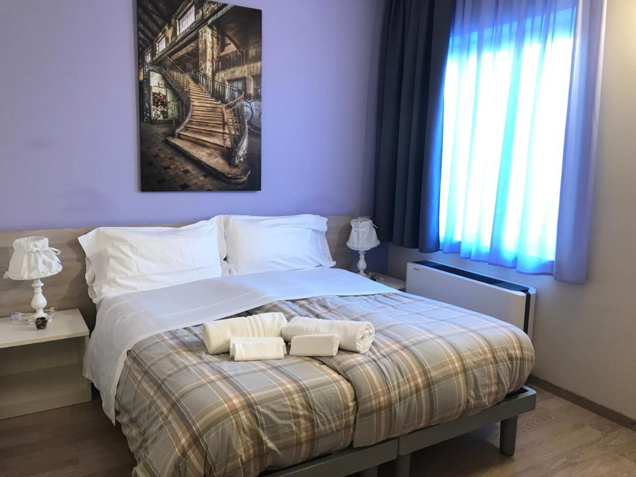 Albergo Trattoria Italia Дезенцано-дель-Гарда Экстерьер фото